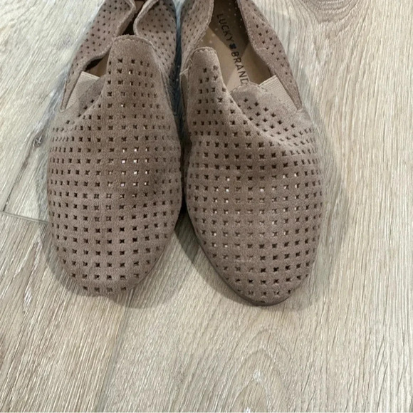 Lucky Brand Women's Tan Carthy Suede Loafer Flat Size 6 NWOT - Picture 4 of 12